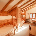 Chalet Gulas - La Punt-Chamues-ch