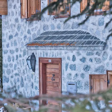 Gulas - * La Punt-Chamues-ch