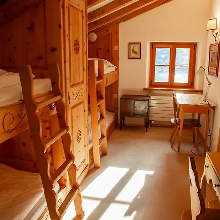 Gulas - Chalet La Punt-Chamues-ch