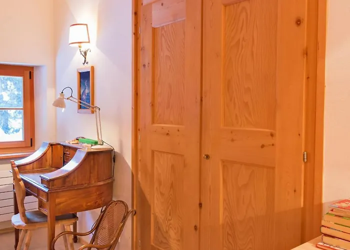 Gulas - * La Punt-Chamues-ch