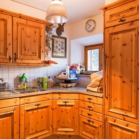 Chalet Gulas - La Punt-Chamues-ch